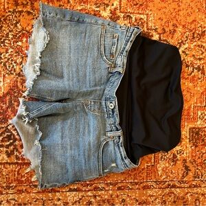 Abercrombie Maternity Dad Shorts. Size 27.